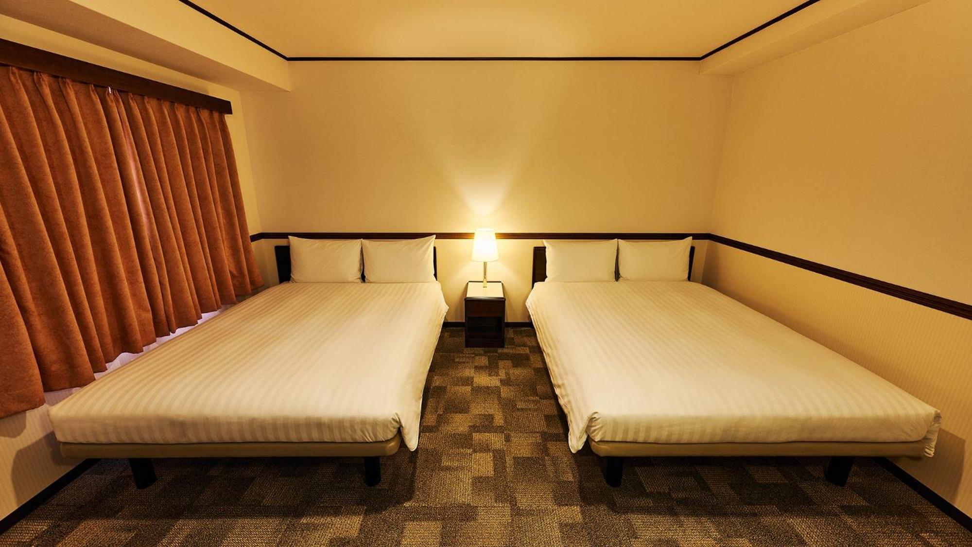 Toyoko Inn Osaka Itami Airport Тоёнака Номер фото